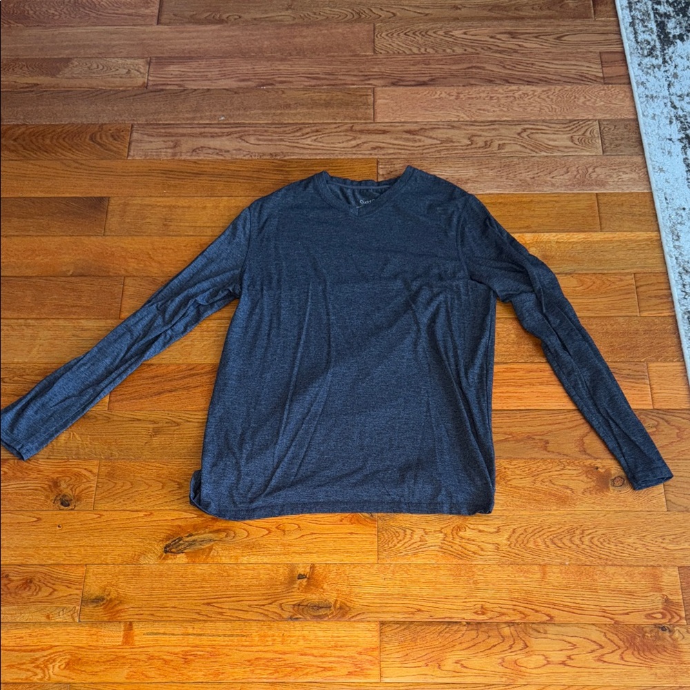 Cuddl Duds Gray Long Sleeve Tee